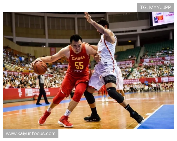 中国篮球队迎战世界冠军 美国队强势来袭 双方备战备受瞩目