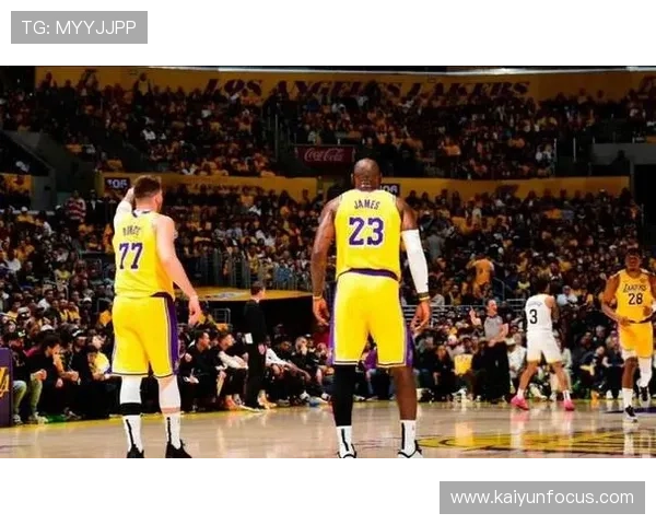 湖人新赛季引援震撼联盟詹姆斯携新阵容冲击总冠军